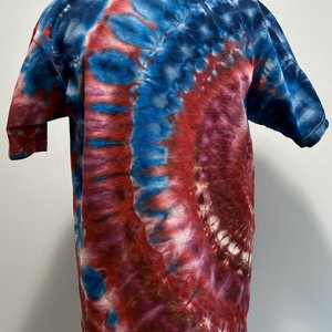L Crew Neck Short Sleeved T-shirt, Patriotic Wave