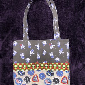 Tote Bag, Medium Size, Astronaut Yoga