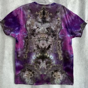 L Unisex T-shirt, Alien