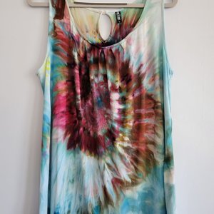 L Rayon Button Back Ladies Tank Top, Swirl