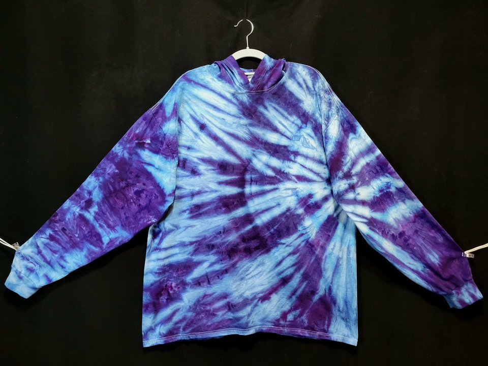2XL Hoodie T-shirt, Cosmic Rays