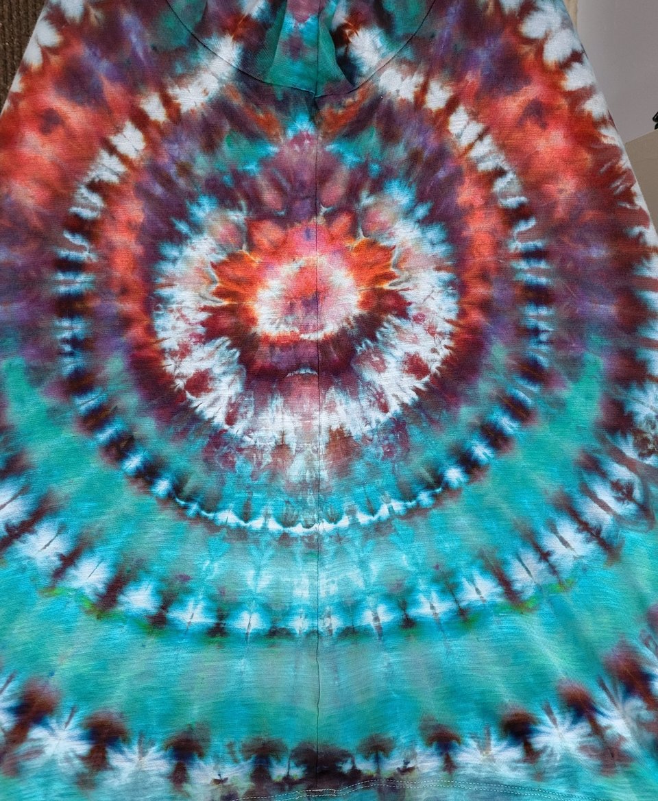 XL Tall V-Neck T,  Tropical Sunset
