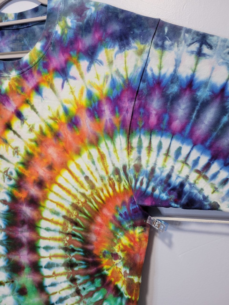 L Tall T-Shirt, Rainbow Radar Ripple