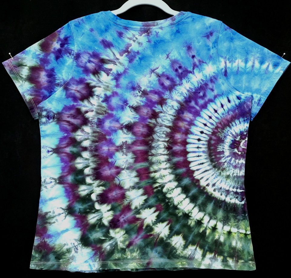 Size 12 L V-Neck T, Purple Ripple