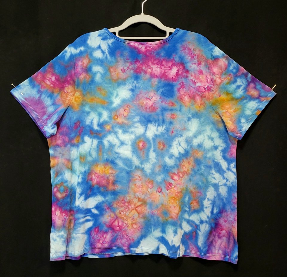 XL Luxe V-Neck T-shirt, Sunset Clouds