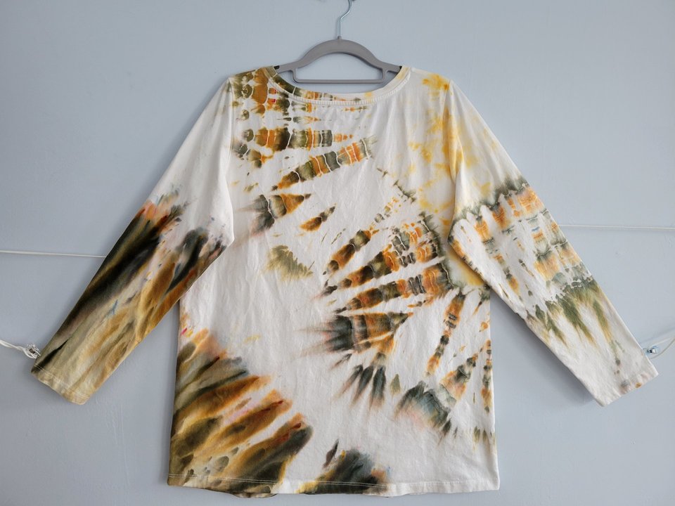 Size 14/16 V-neck 3/4 sleeve T, Moss Agate