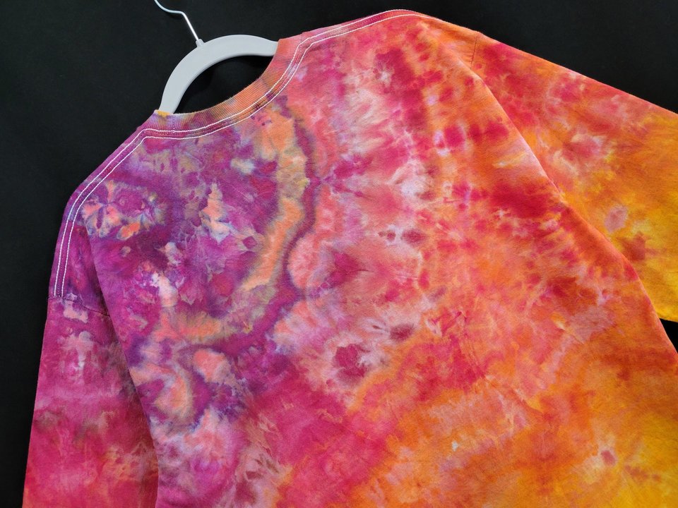 L Long Sleeve T-shirt, Fiery Geode
