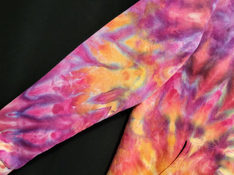 L Pocket Sweatshirt, Flamingo Fire