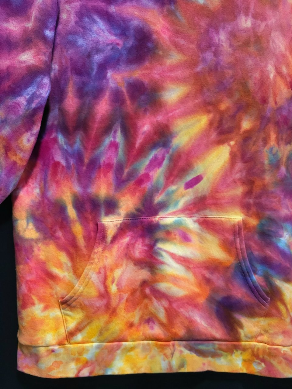 L Pocket Sweatshirt, Flamingo Fire