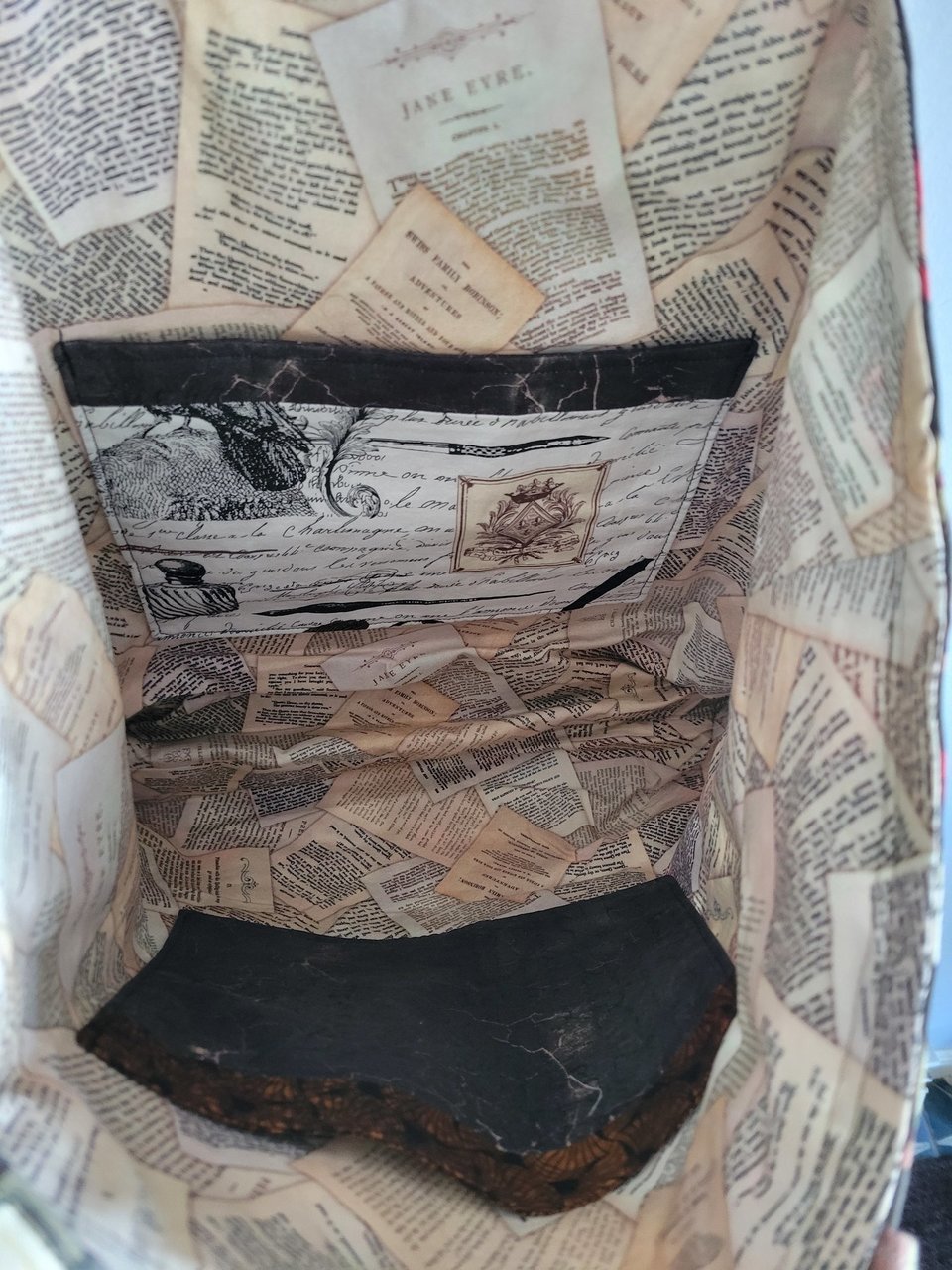 Tote, Raven Scribe