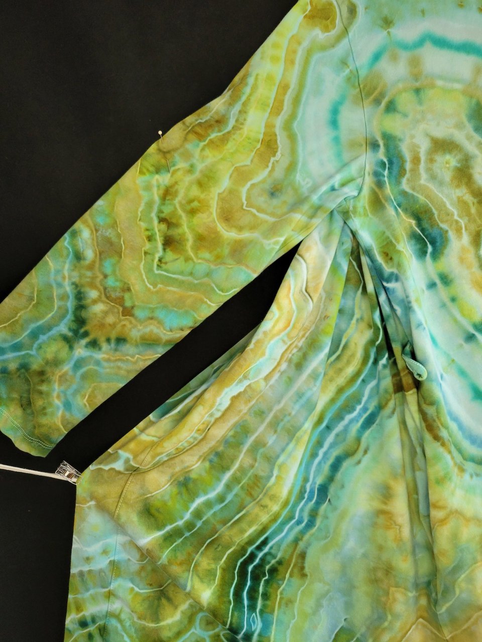 S/M Wrap Cardigan Robe, Wasabi Spice Geode