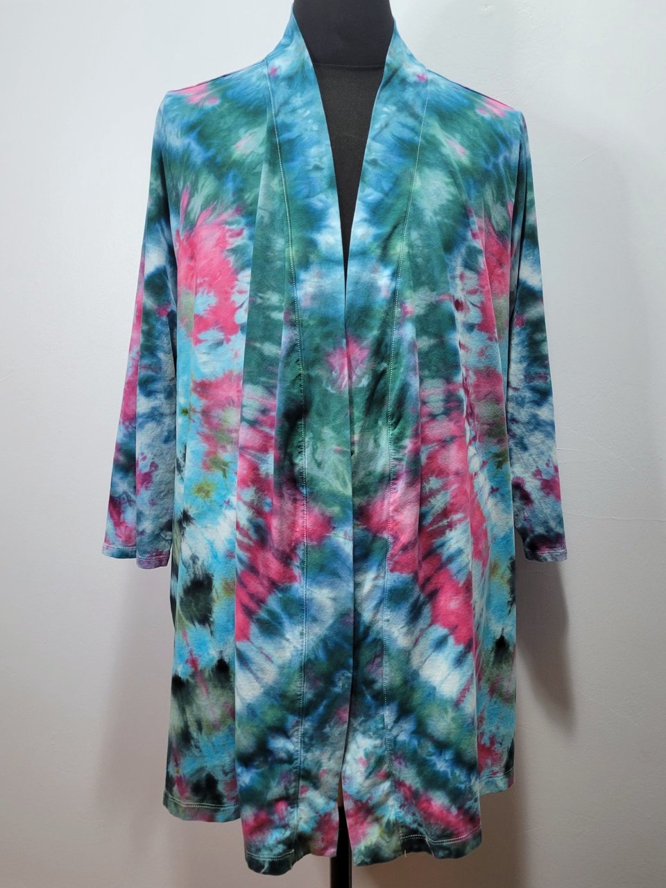 1X/2X Wrap Cardigan Short Robe, Reflected Ripple