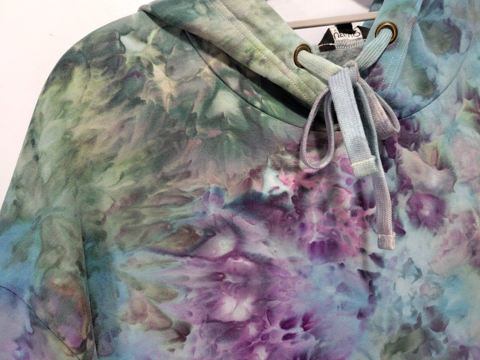 M Bamboo Hoodie, Lilac Garden