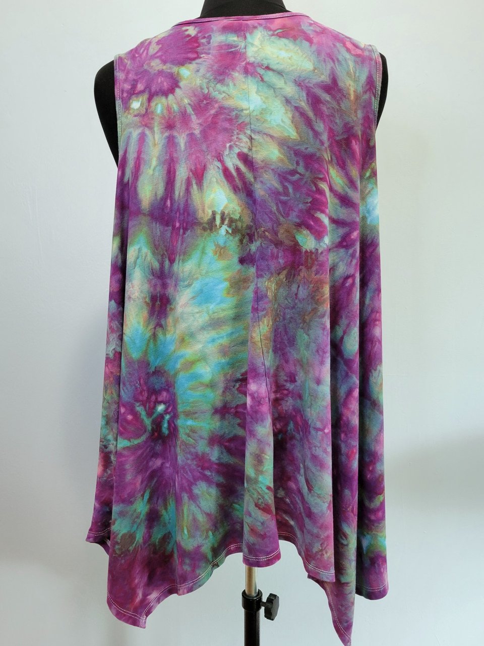 Size 20 Tunic Tank, Strawberry Skies