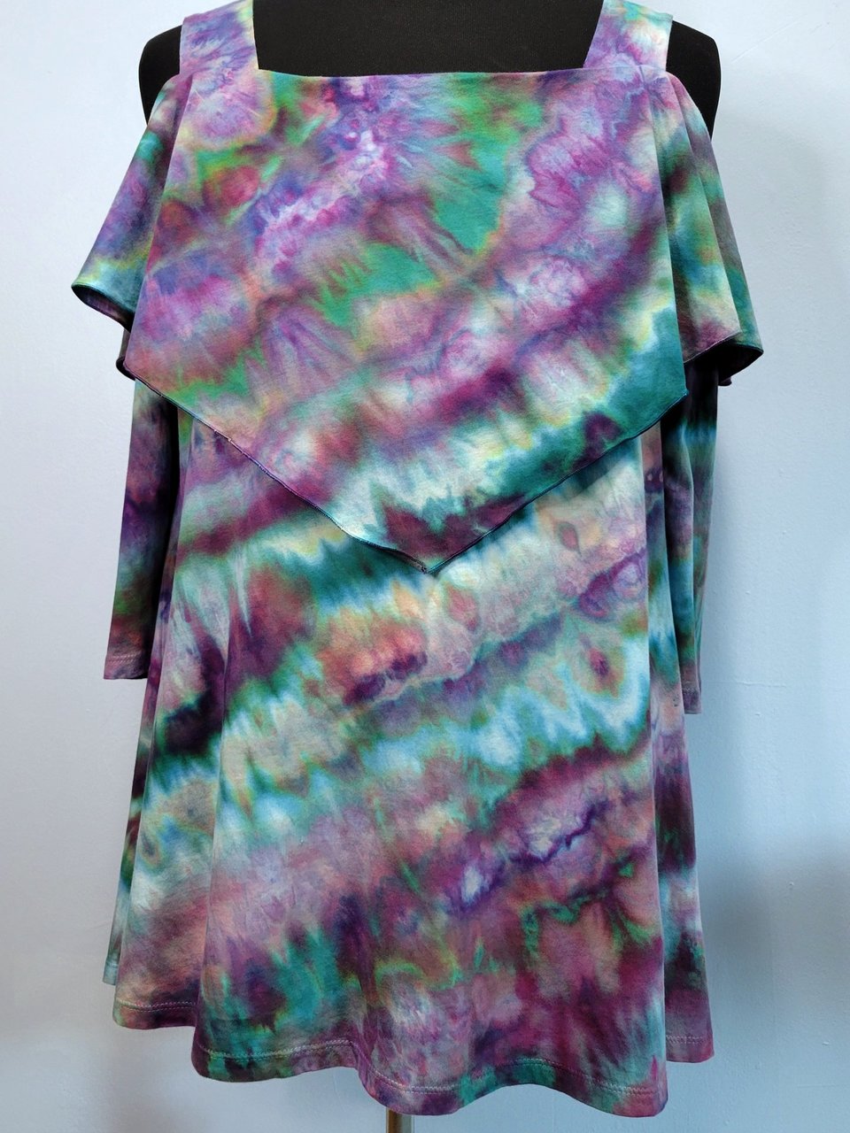 L/XL Capelet Top, Mindbender B Twist