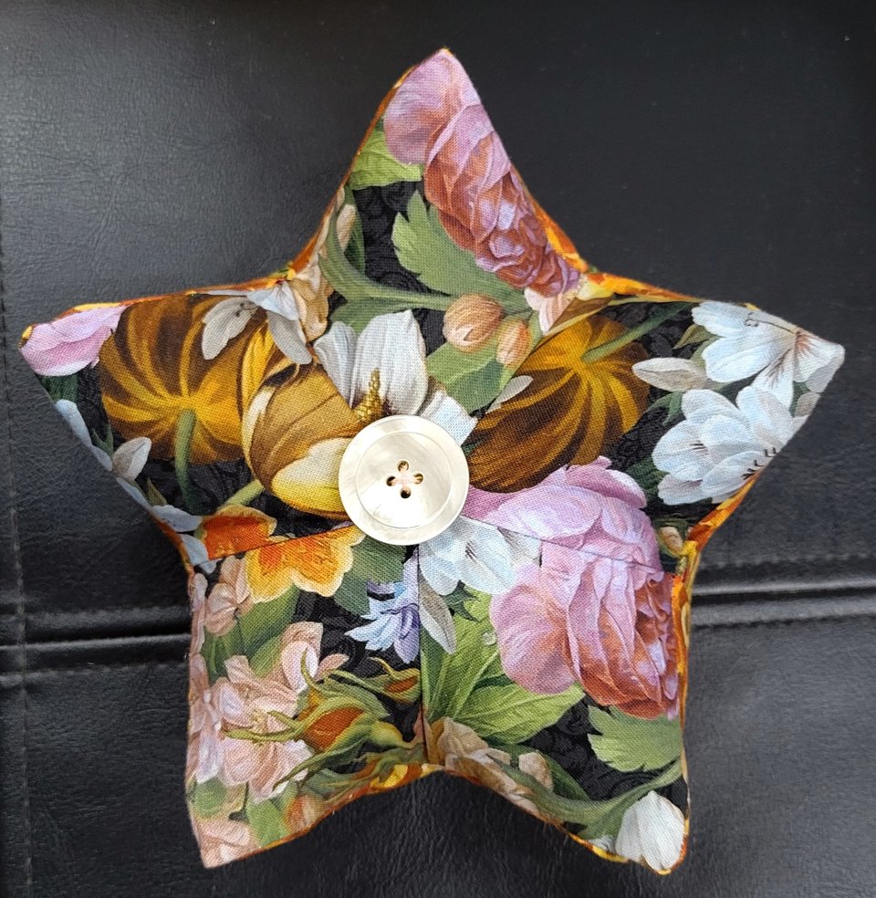 Pin Cushion, Classic Floral
