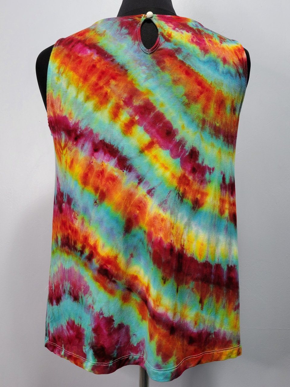 XL Button Back Tank, Teal Berry