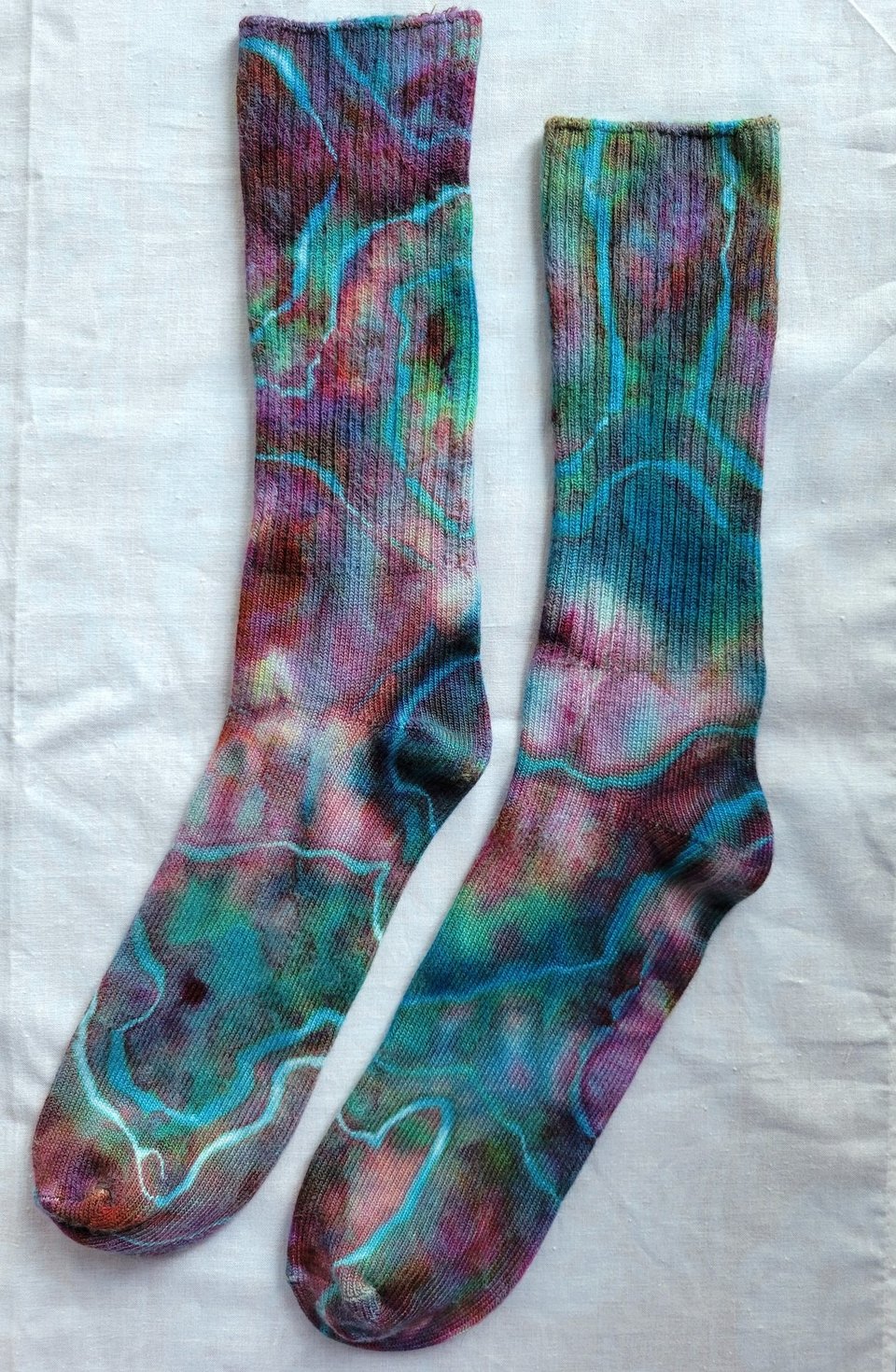 Bamboo Crew Socks, Size 9-11, Mind Bender B