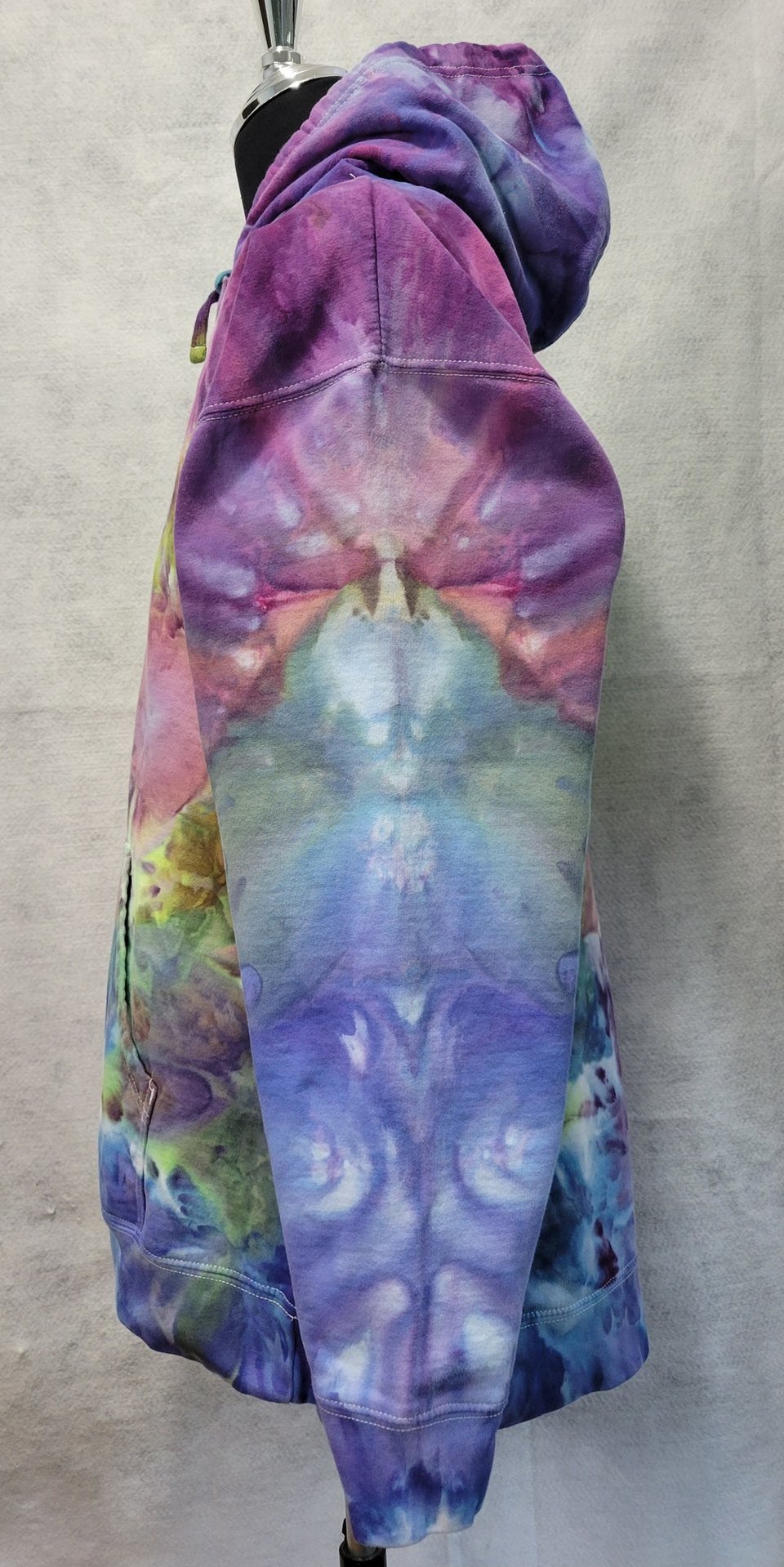 3XL Hoodie, Petri Dish