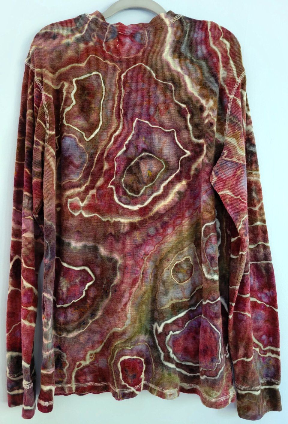L Tall Henley, Red Geode
