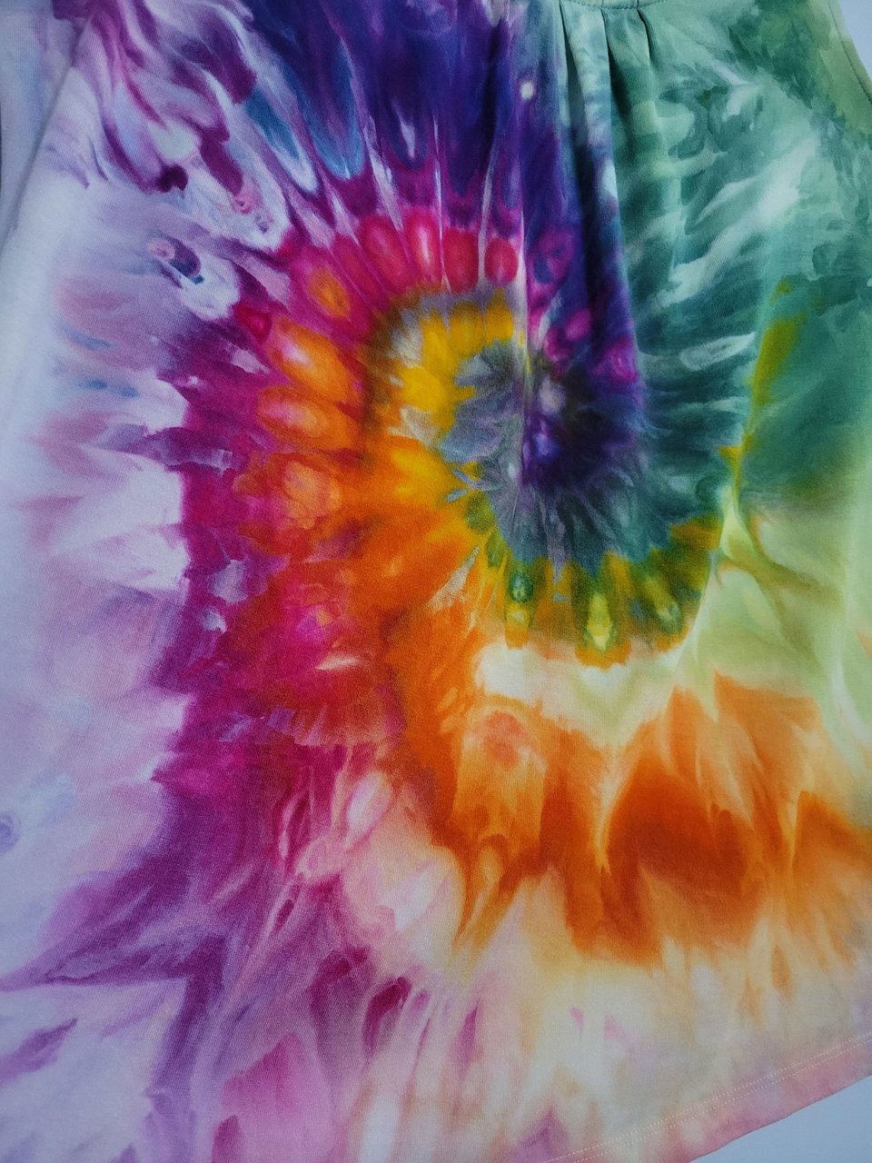 M Button Back Rayon Tank, Rainbow Spiral
