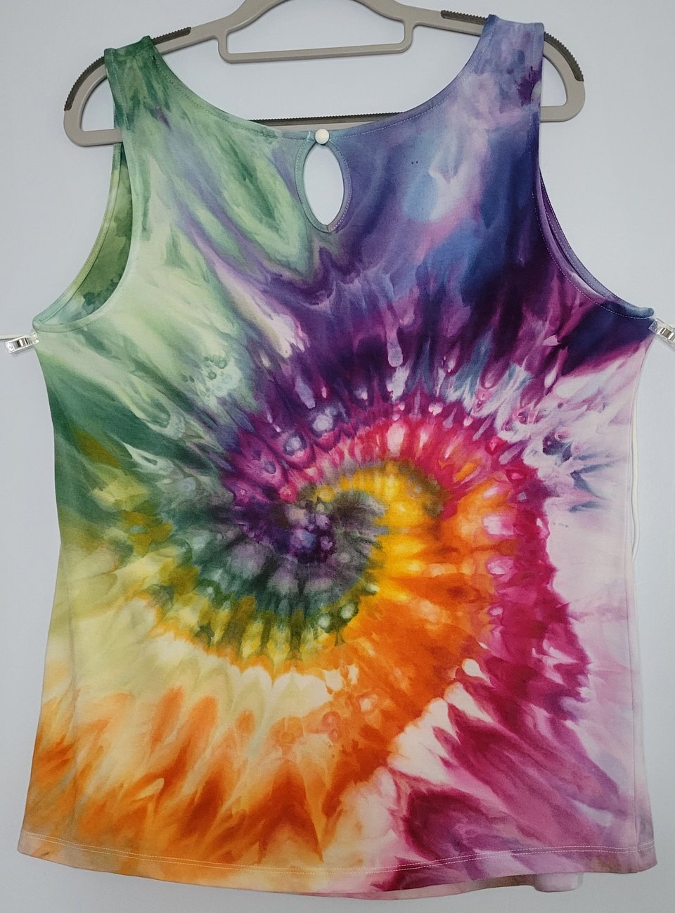 M Button Back Rayon Tank, Rainbow Spiral