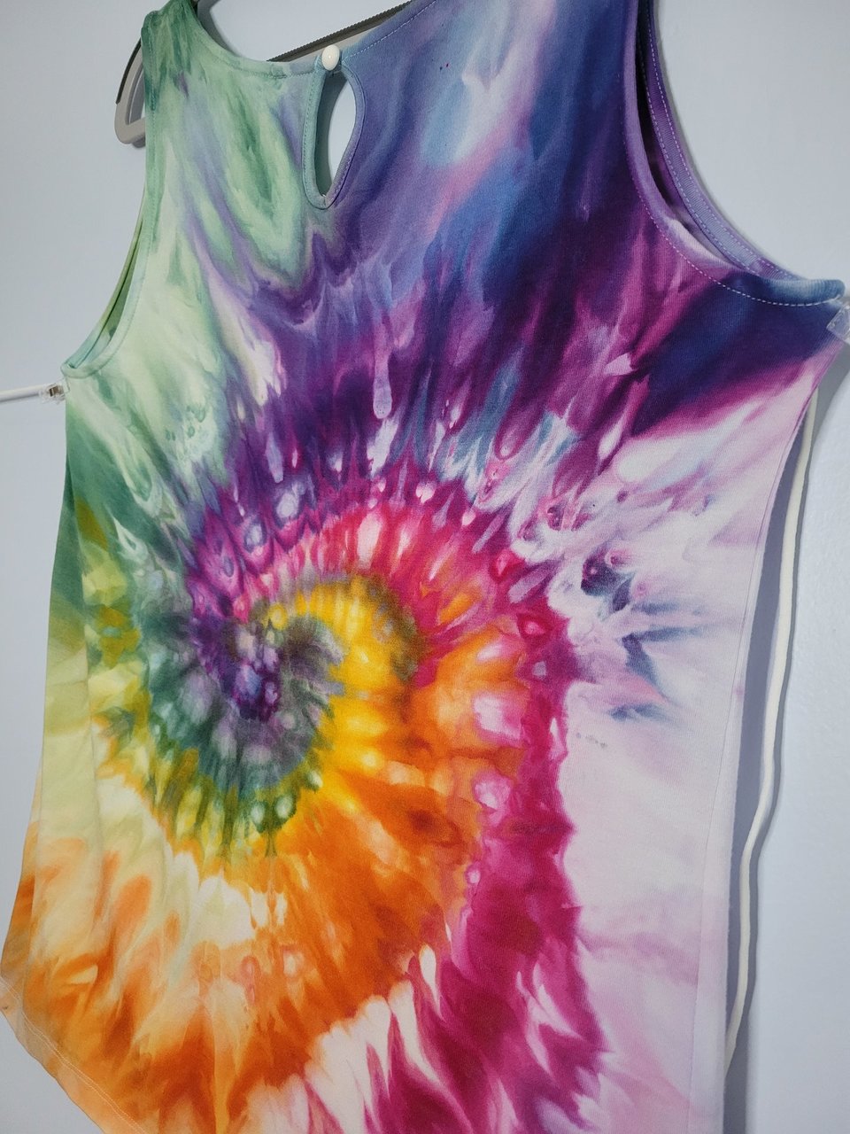 M Button Back Rayon Tank, Rainbow Spiral