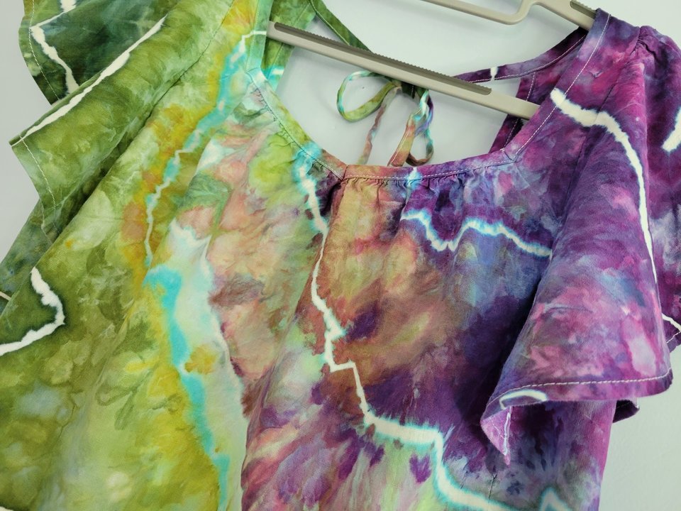 Petite S Linen Flutter Sleeve Tank, Purple Forest