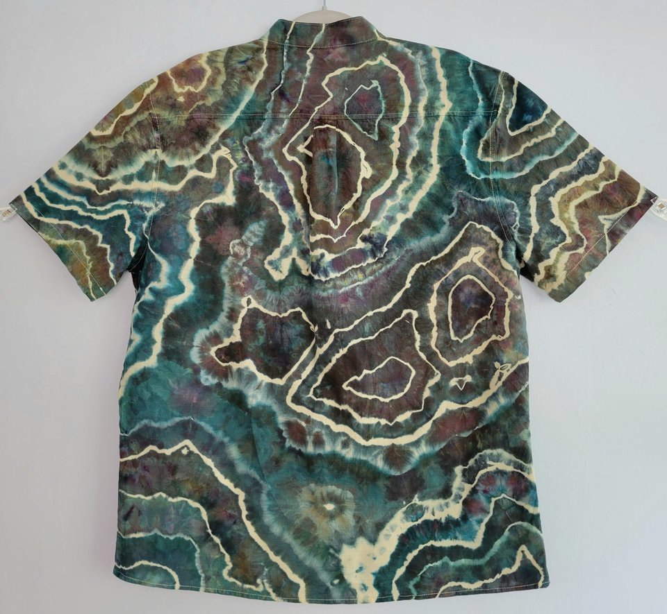 L Cuban Linen Shirt, Apatite Geode