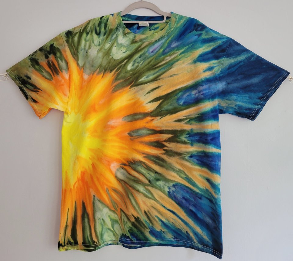 XL Tall T-shirt, Explosion