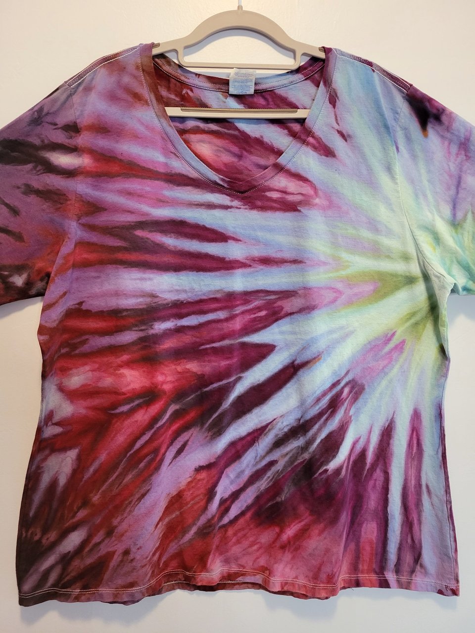 3XL Women's V-Neck Long Sleeve, Periwinkle Explosion 