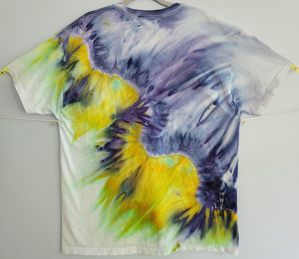 XL Unisex T, Space Eggs