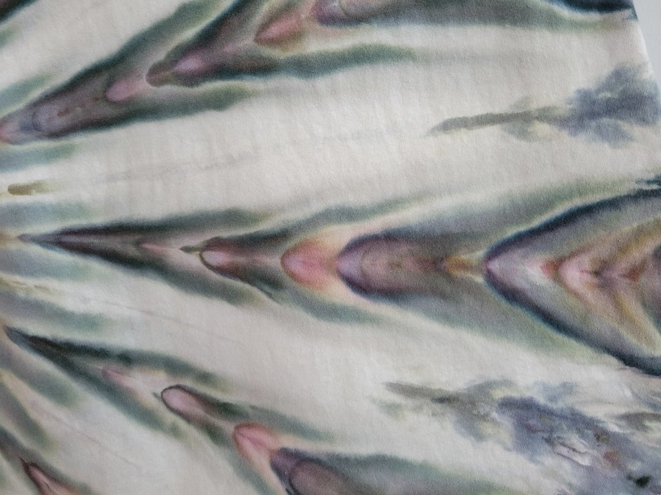 L Unisex T, Damascus Daggers