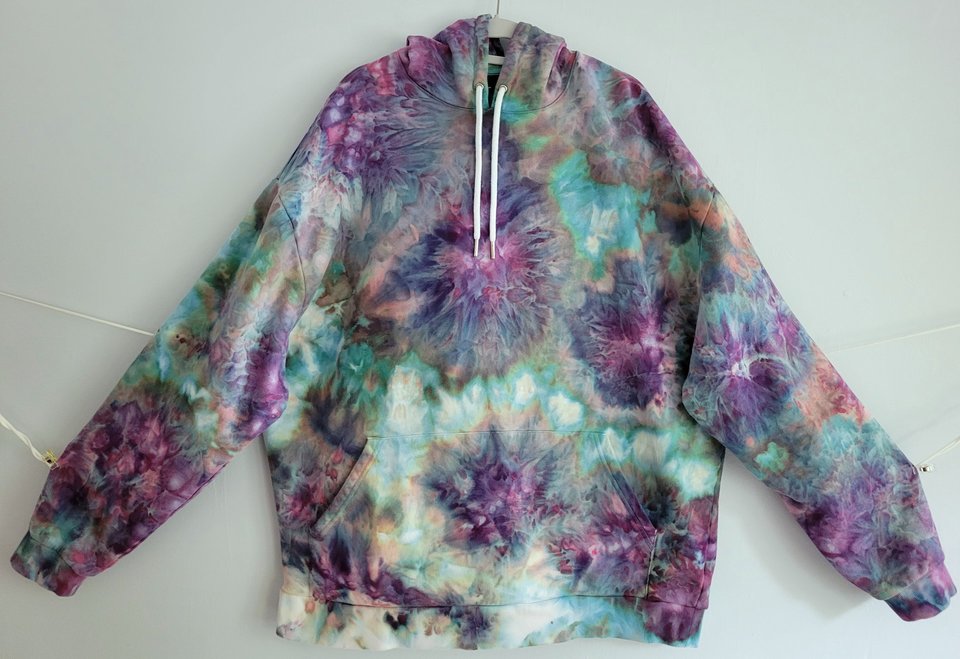 2XL Tall Hoodie, Strawberry Skies