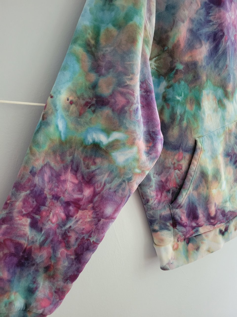 2XL Tall Hoodie, Strawberry Skies