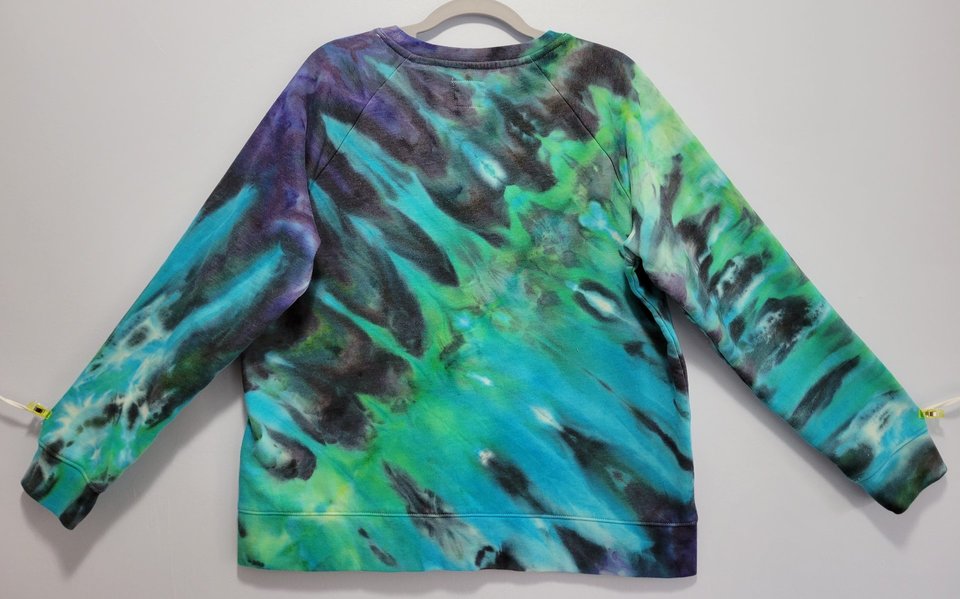 L Champion Sweatshirt, Ocean Waves