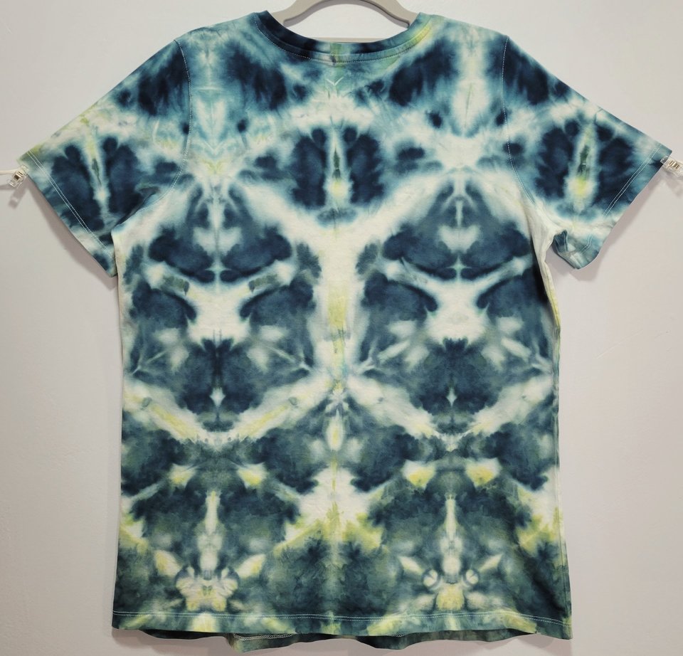 14/16 V neck T, Teal Sea Shibori