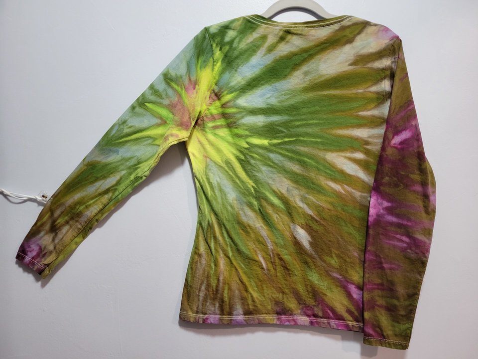 M V-neck Long Sleeve, Kiwi Explosion
