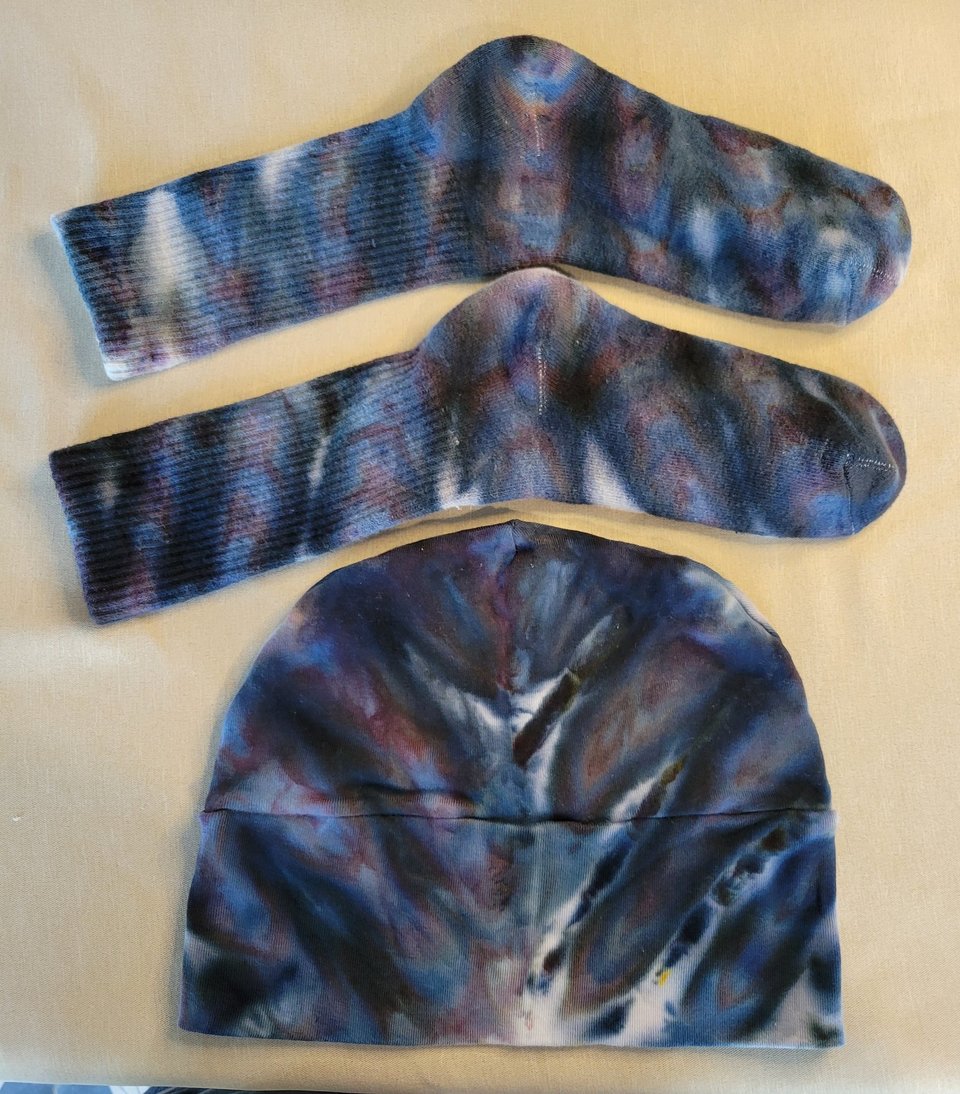 Beanie & Socks, Night Tiger