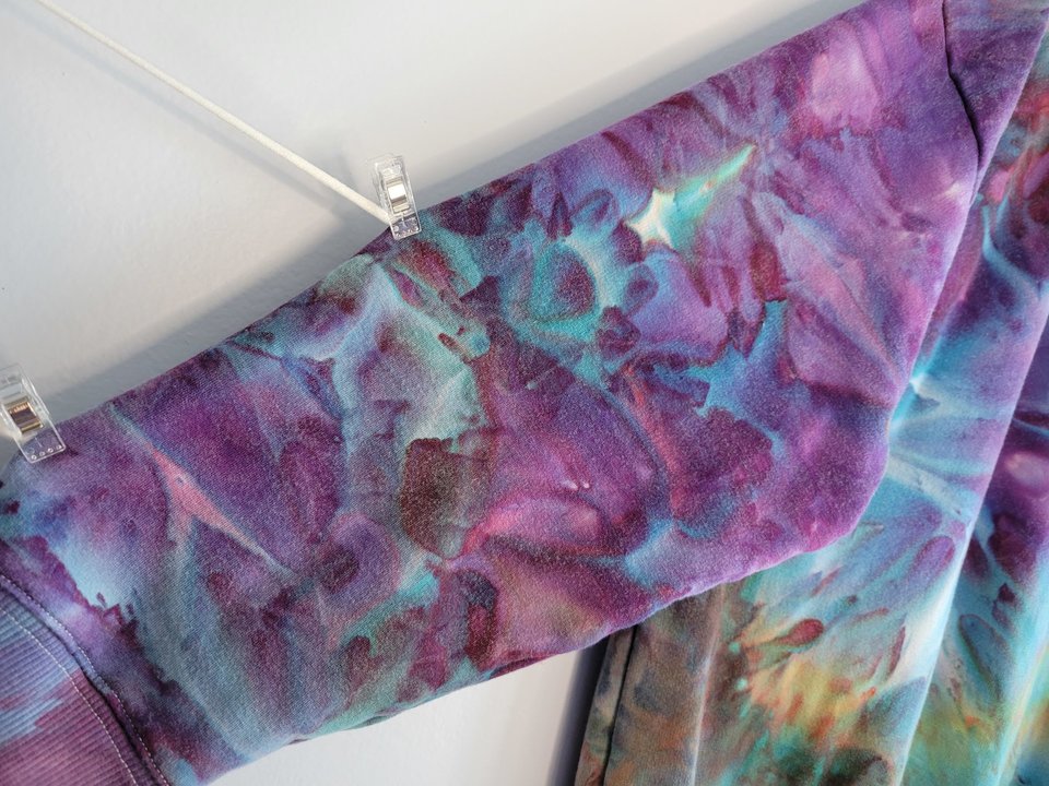 XL Viscose Hoodie, Strawberry Skies