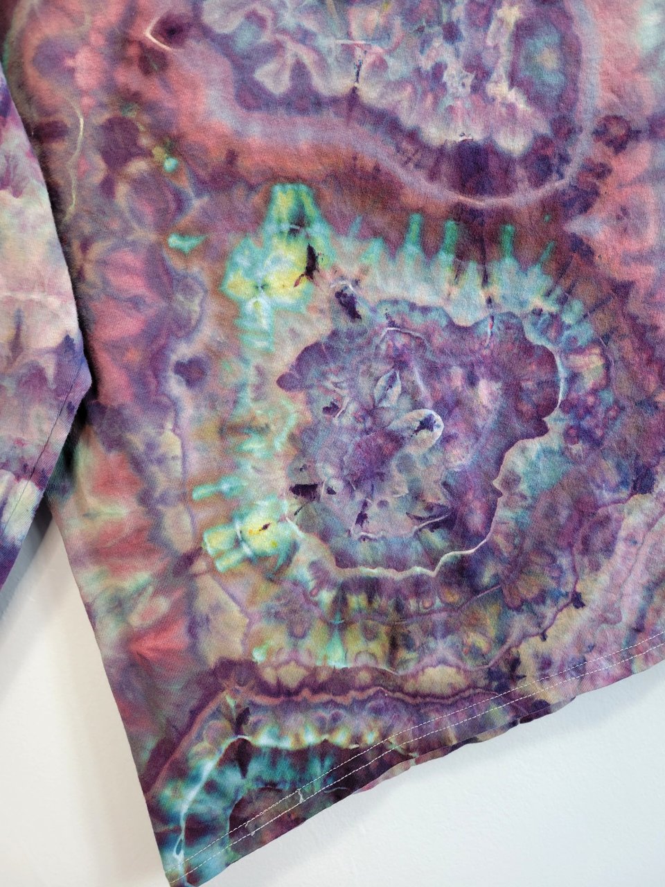 L Long Sleeve T-Shirt, Strawberry Skies Geode