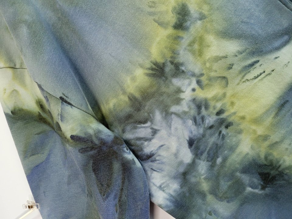 XXL V-Neck Viscose Sweatshirt, Forest Pool