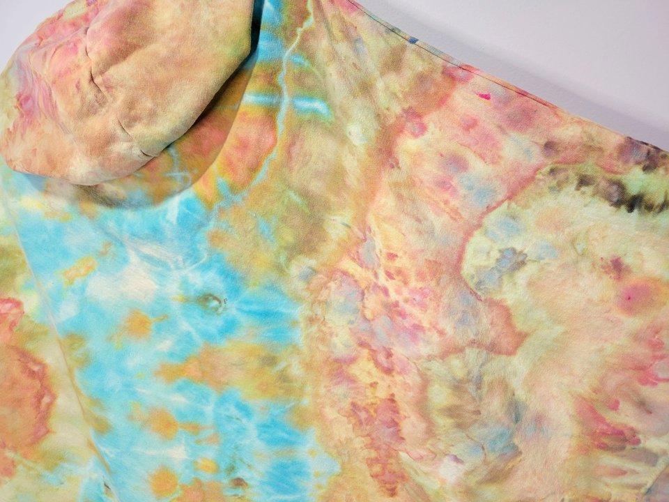 One Size Hoodie Poncho, Dragon Glass