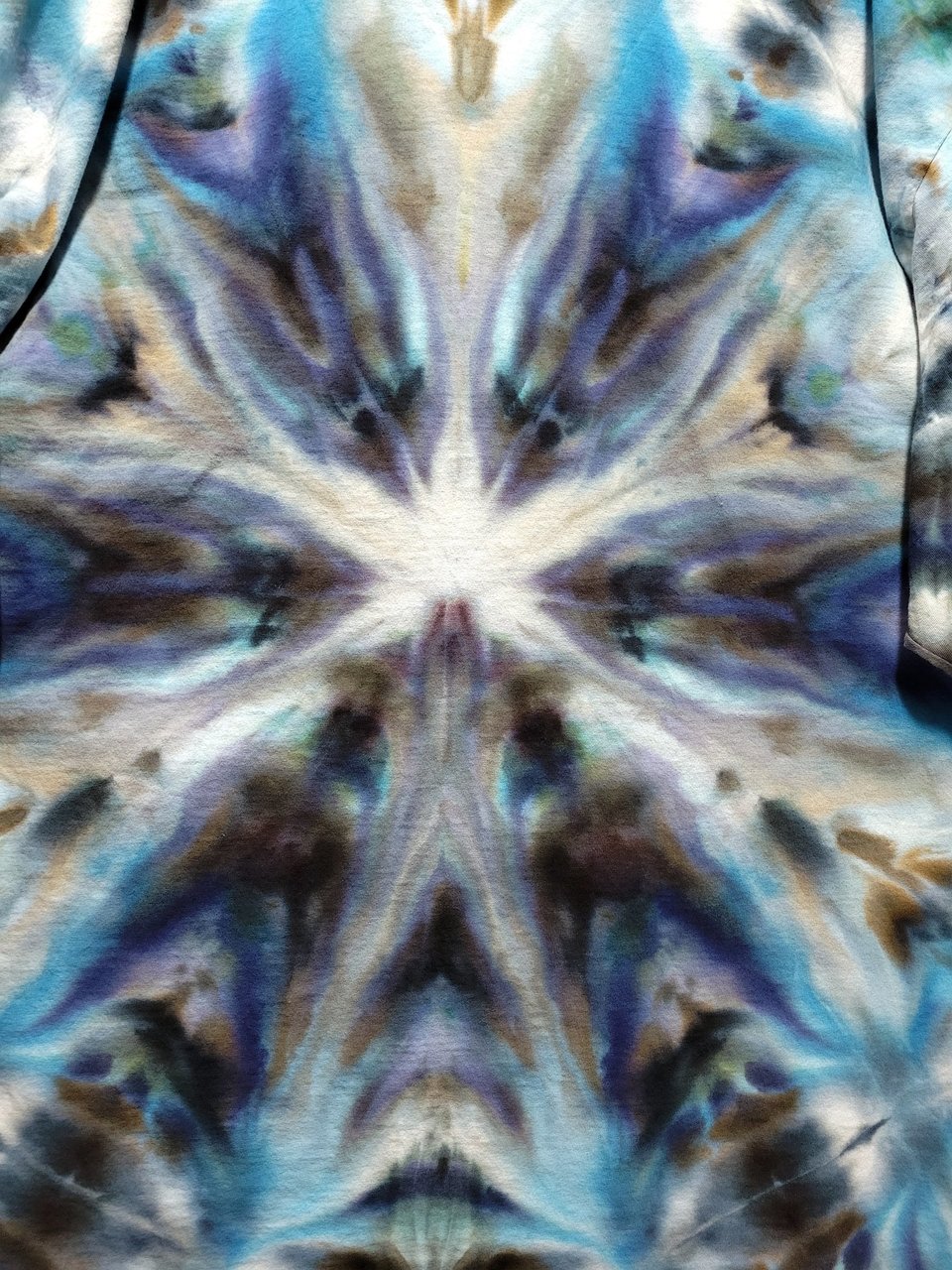 2XL Hooded T-shirt, Mystic Storm Farnsburst