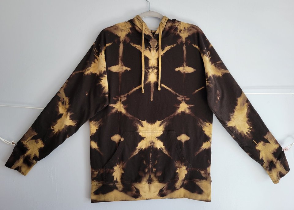 M Hooded T-shirt, Reversed Shibori
