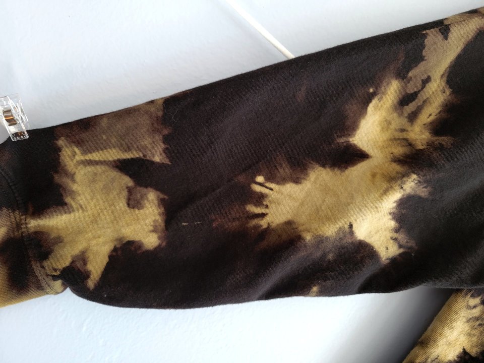 M Hooded T-shirt, Reversed Shibori