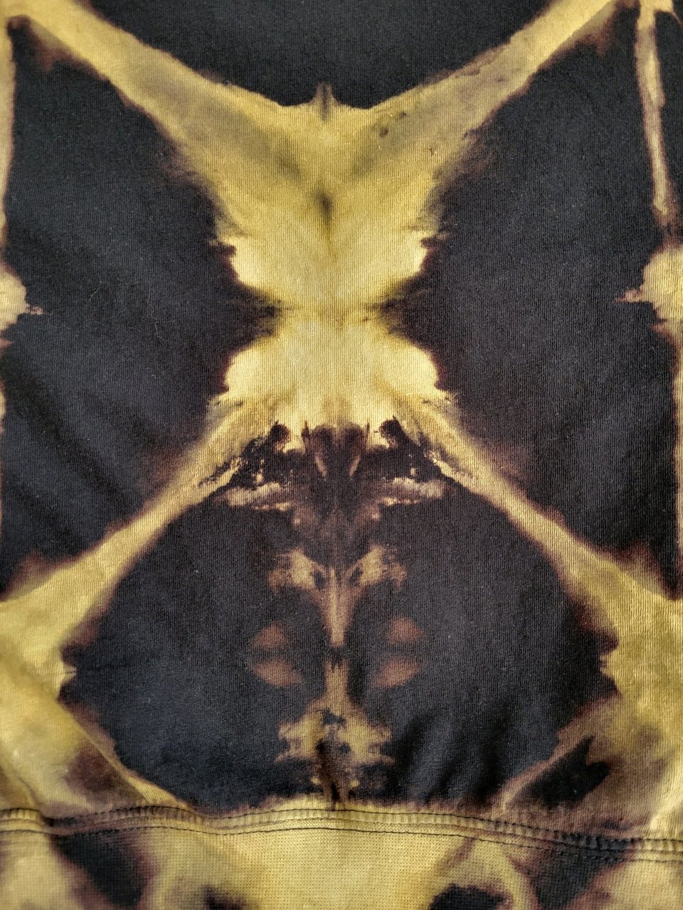 M Hooded T-shirt, Reversed Shibori