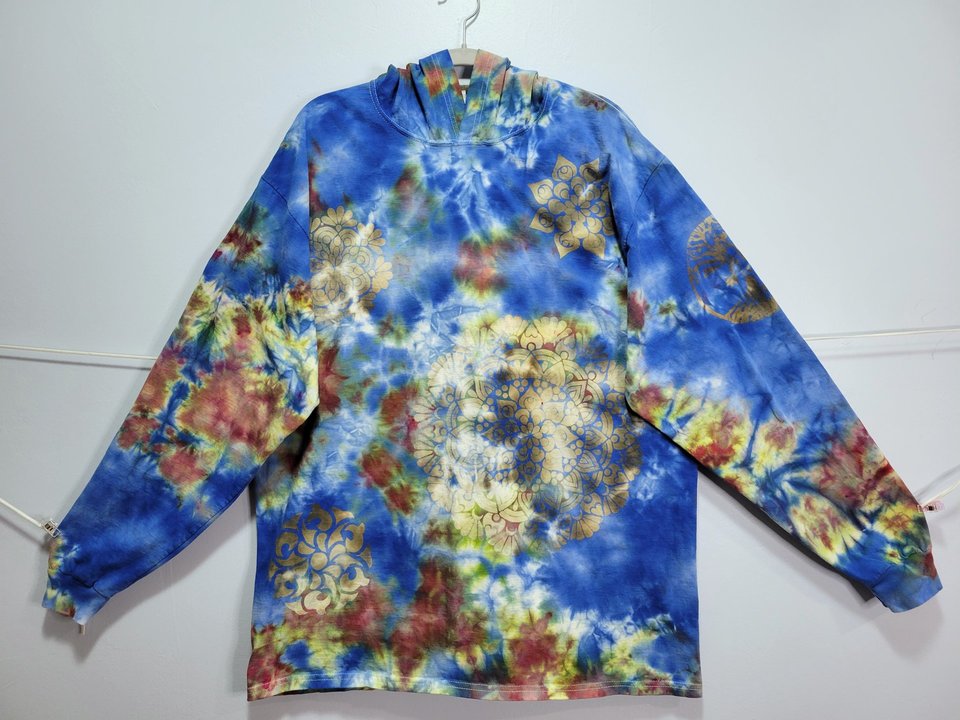 XL Hooded T-shirt, Mandala Sky