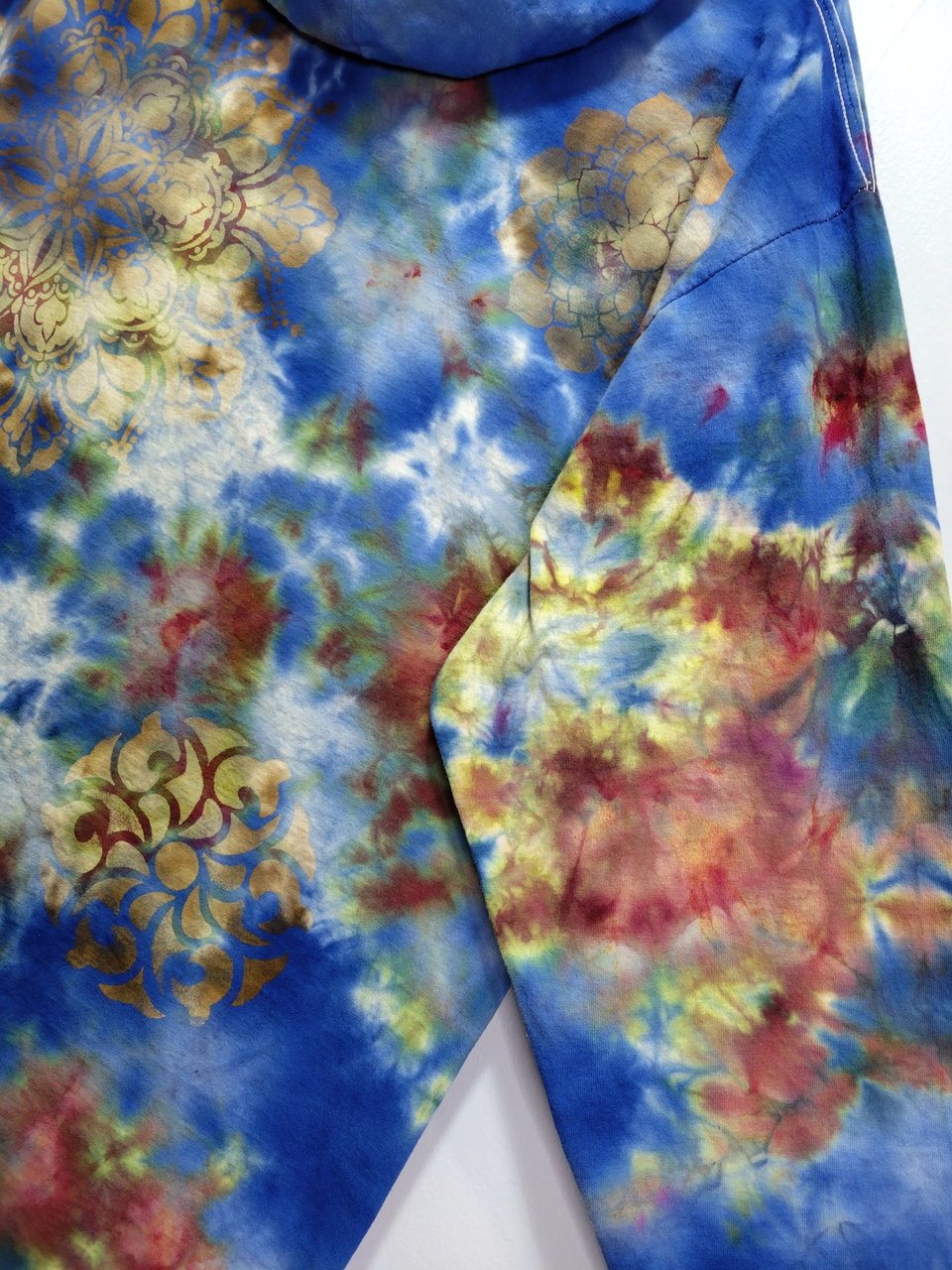 XL Hooded T-shirt, Mandala Sky