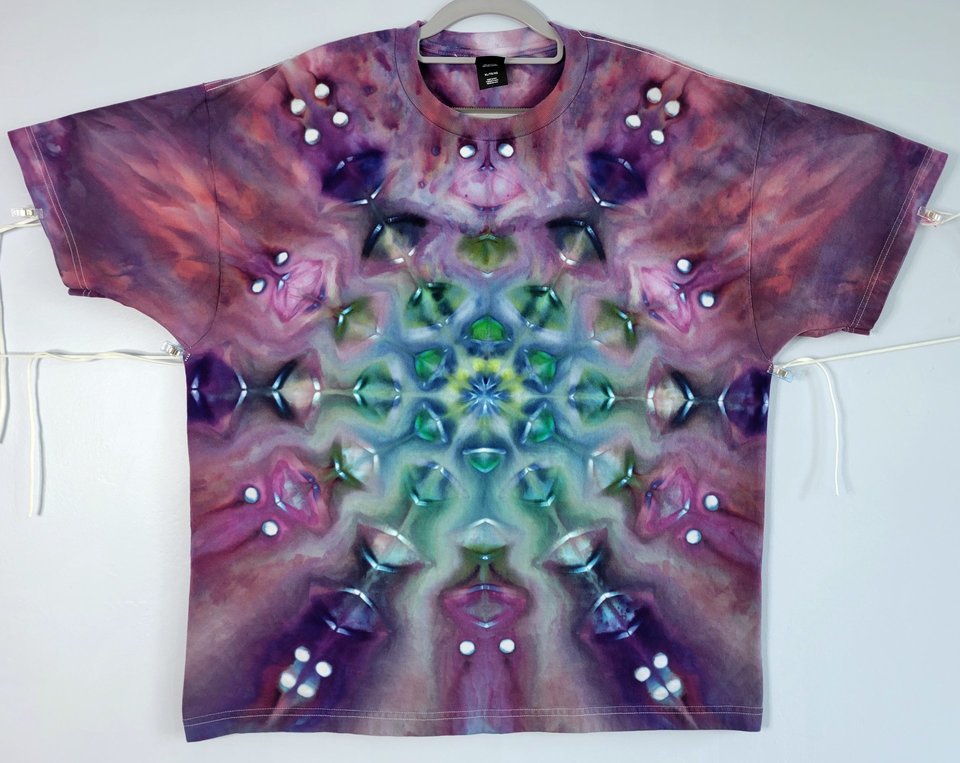 XL T-shirt, Alien Invasion